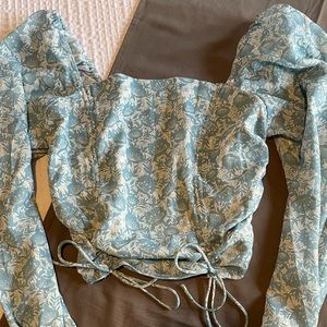 Shein long sleeved crop top